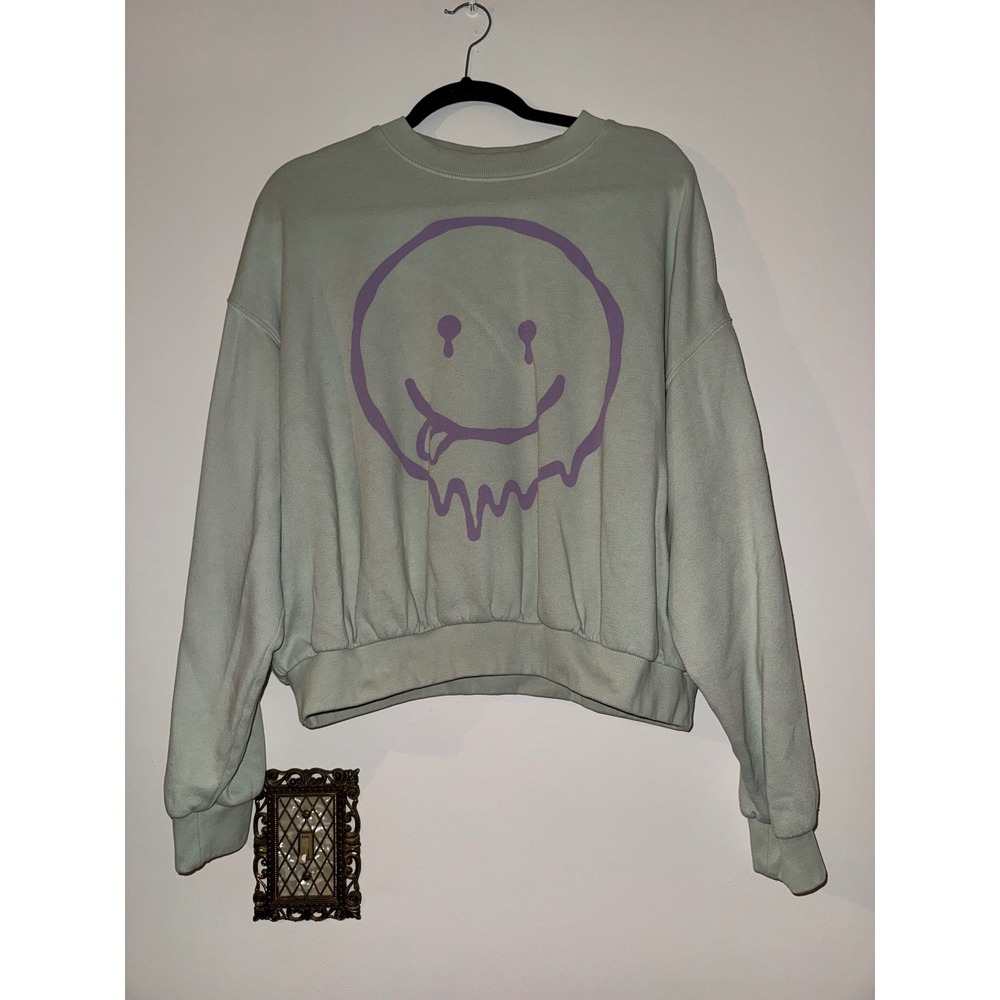 H&M Divided Women XL Mint Green Melting Smiley‎ Face Graphic Cropped Sweatshirt
